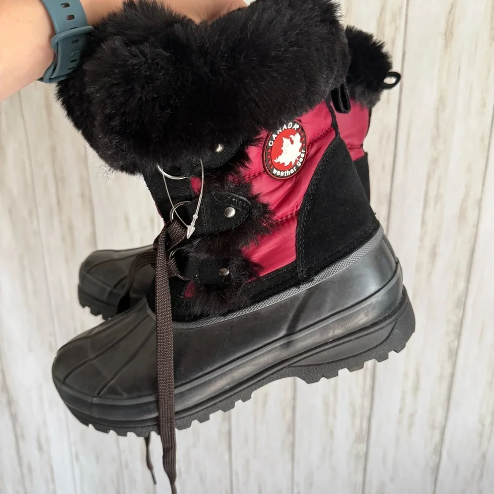 Canada Weather Gear Black and Red Winter Boots 9